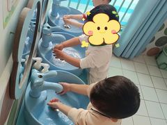 -小门牙好性格托育(北外滩中心)