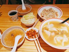 -八二小区抄手(龙湖上城天街店)