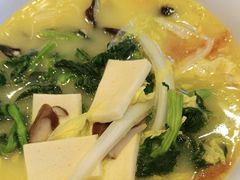 -渝是乎酸菜鱼·川渝小炒(新世界百货望京店)