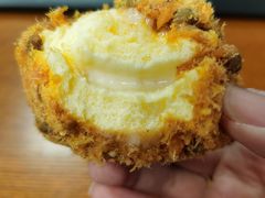 核桃肉松小贝-鲍师傅糕点(江苏路店)