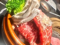 -山川小町·极番烧肉(新地假日广场店)