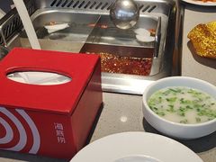 -海底捞火锅(宝龙广场夜宵主题店)