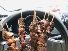 -劳动公园新疆人烤腰子