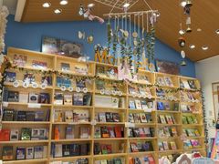 -猫的天空之城概念书店(印象城购物中心店)