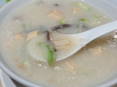 顺德鱼蓉粥-点都德(千灯湖环宇城店)