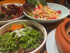 -老滇山寨•云南特色菜•地方菜•民族风情歌舞表演(金碧店)