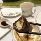 全部是虾肉，弹牙，说明虾很新鲜，配上甜辣酱