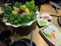 -左庭右院鲜牛肉火锅(新梅广场店)