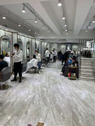 -妃格美发沙龙·烫发·染发