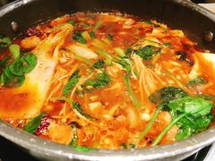 双人组合锅-猪啊牛呀羊啊铜盘烤肉(正大广场店)