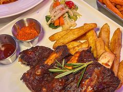 -鲨鱼美式餐厅酒吧Sharky