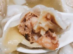 鲜肉虾仁馄饨-南城香·饭香串香馄饨香(富丰桥店)