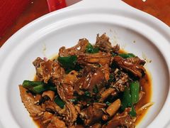 -辛香味烧鱼馆·非遗技艺·排骨红烧肉(光谷医药园店)