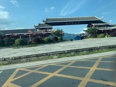 -梭布垭石林景区