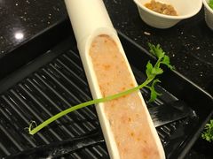 招牌鲜虾滑-一哥澳门豆捞 · 十七年经典澳门火锅(四季天地店)