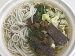 -花溪王记牛肉粉(四季花溪商场店)