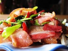 东巴烤肉-大理沙坝鱼饭店
