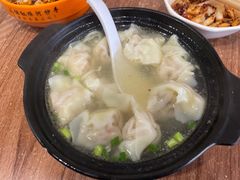 虾仁蟹籽抄手-继红顺河抄手名小吃