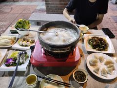 -墨脱石锅椰子鸡•香草鸭•东山羊(大东海店)