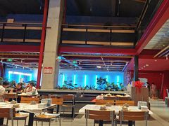 -肥肥虾庄·金牌油焖大虾(杨园滨江时代walk店)