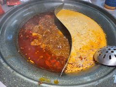 -生活如沸·顺德水牛奶火锅(大学路店)