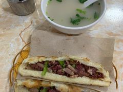 -河间正宗驴肉火烧(听海居店)