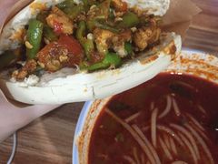 -老字号杨坡红油米线腊汁肉夹馍(东四道巷店)