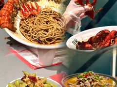 -龙巢盱眙龙虾·牛蛙·烧烤宵夜(八卦岭店)
