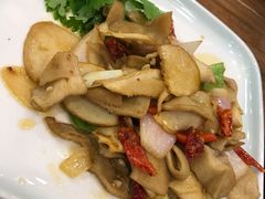 -清真·玛丽亚新疆菜主题餐厅(浙江中路店)