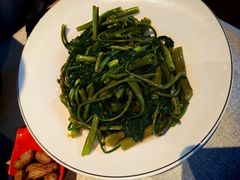 -有红鸡毛店·川菜(建设路店)