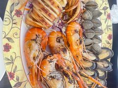 -J Daeng Seafood