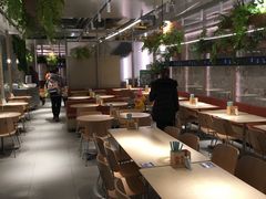 -老乡鸡(上海白玉兰广场店)