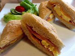 -必胜客(中山北路宅急送店)