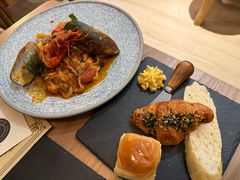 -Mark&Mars Restaurant