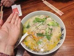 -李犟大爆鳝面·手工蟹黄包(湖滨西湖店)