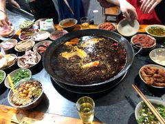 红锅锅底-星鸿社重庆老火锅