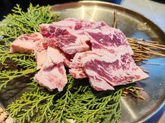 -草家酱蟹炭火烤肉店(珲春南路一店)