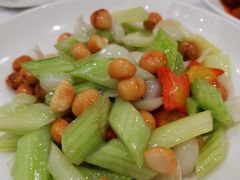 夏威夷果百合炒西芹-小贝壳酒楼(经九路店)