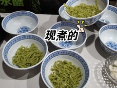 -涨巢·潮玩水疗局