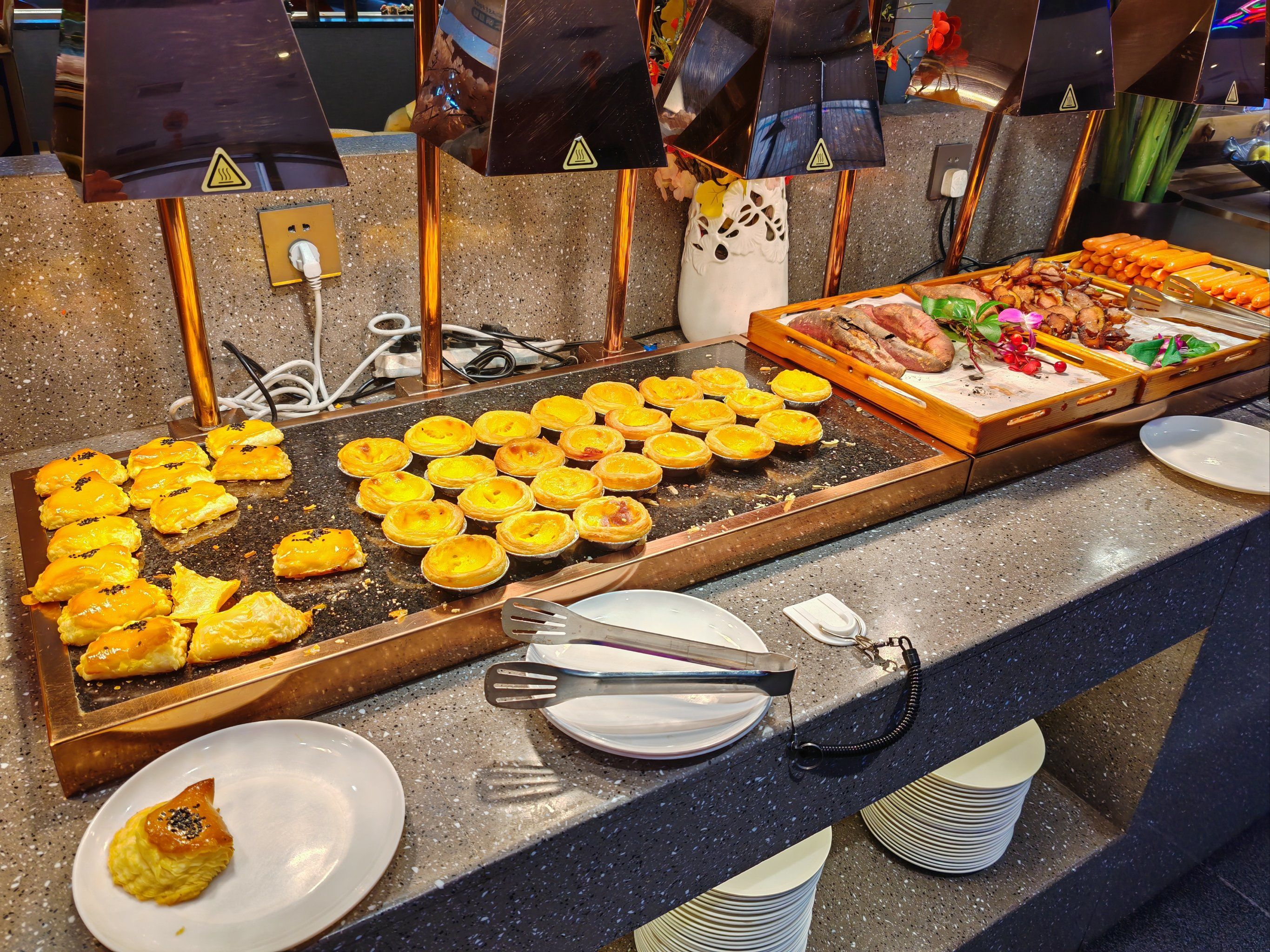 汉焰牛小众自助餐厅