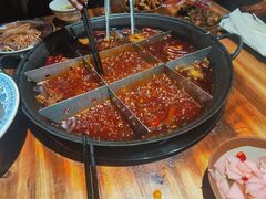 -周小明火锅(黑金冠社区店)