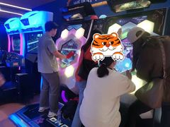 -爱玩嘉年华(龙湖杭州金沙天街店)