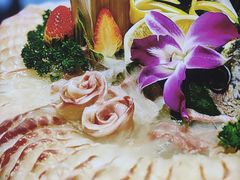 溪草鱼生-官塘鱻鱻鱼生·潮汕生腌·砂锅粥(西马路总店)