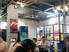 大堂-海岛八号龙虾烧烤田鸡(蓝天路总店)