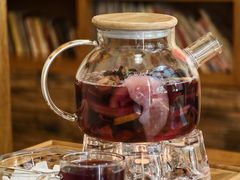 -月亮眼花园餐厅书吧酒吧