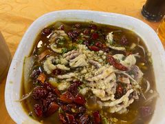 水煮脆鲩片-焯明脆肉鲩世家(金沙洲店)