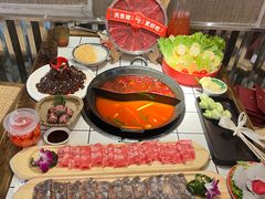 -热火朝天鲜切牛肉火锅(南强街巷店)