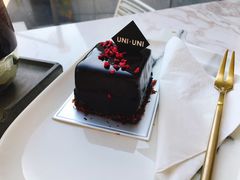 -UNI UNI(环亚凯瑟琳店)