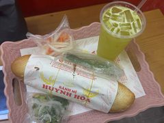 -Bánh Mì Huynh Hoa