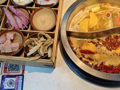 山珍鸳鸯锅-芈重山老火锅(广州首店)